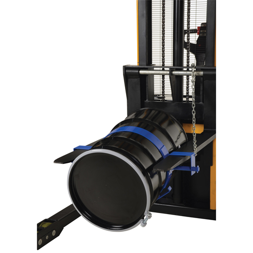 Anneau de bascule pour baril, Baril de 55 gal. US (45 gal. imp.), Capacit&eacute; 1200 lb/ 544 kg Oxymax Inc