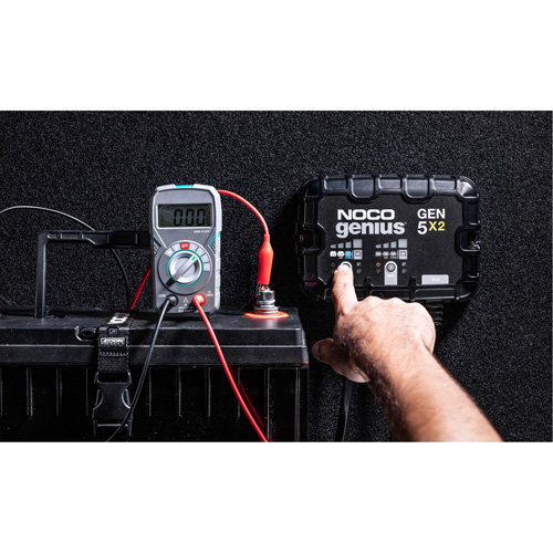 Chargeur de batterie embarqu&eacute; &agrave; 2 sorties de 10 amp&egrave;res Gen5X2 Genius Oxymax Inc