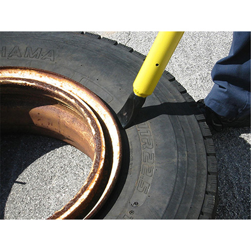 D&eacute;monte-talons &agrave; marteau coulissant Oxymax Inc