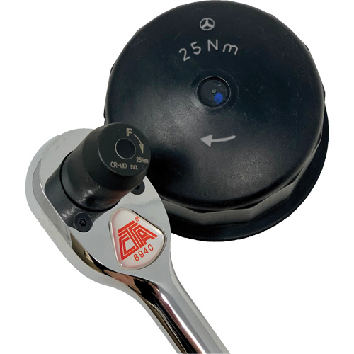 Torque Limiting Ratchet Wrench, 3/8" Drive, Cushion Grip Handle Oxymax Inc