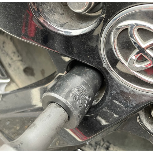 Emergency Lug Nut Remover Oxymax Inc