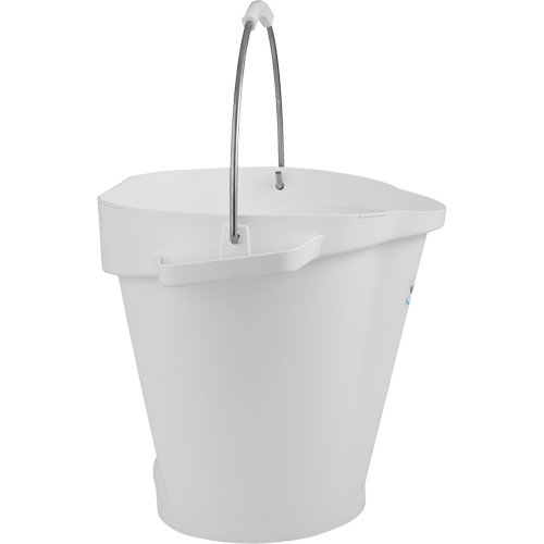 5692 Series Bucket, White, 5 US gal. Oxymax Inc