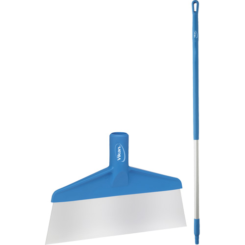 Grattoir &agrave; plancher avec manche, Bleu, 9-3/5" la x 55-9/10" lo Oxymax Inc