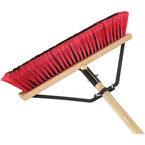 Balai-brosse &agrave; manche renforc&eacute;, 18", Moyen, Soies PVC Oxymax Inc