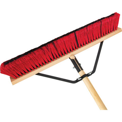 Balai-brosse &agrave; manche renforc&eacute;, 24", Moyen, Soies PVC Oxymax Inc