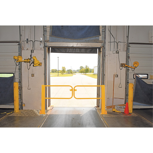 Swivel Dock Gate, 42-1/16" H x 113" W Oxymax Inc