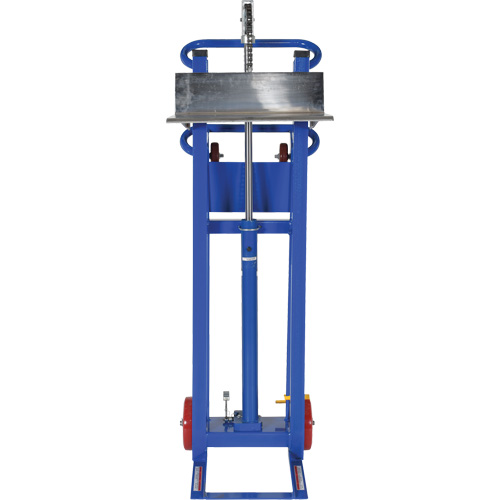 Gerbeur &agrave; plateforme hydraulique, M&eacute;canisme Pompe au pied, Capacit&eacute; de 750 lb, Levage max de 52" Oxymax Inc