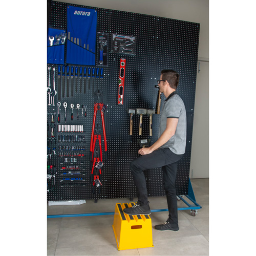 Escabeau industriel, 20-7/8" x 12-3/16" x Hauteur 12" Oxymax Inc