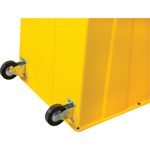 Industrial Step Stool, 4 Steps, 44" x 22-1/4" x 65-1/8" High Oxymax Inc