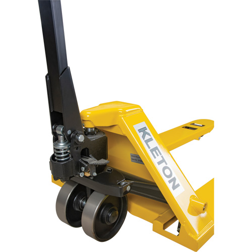 Transpalette &agrave; roues en acier, Acier, 48" lo x 27" la, Capacit&eacute; 5500 lb Oxymax Inc