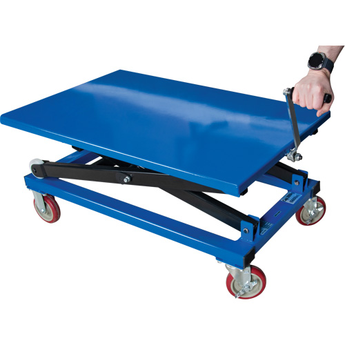 Table &eacute;l&eacute;vatrice manuelle &agrave; ciseaux, 37-3/8" lo x 23-5/8" la, Acier, Capacit&eacute; 660 lb Oxymax Inc