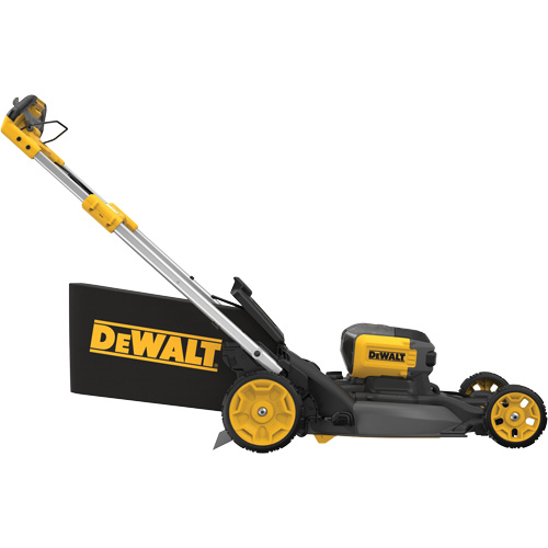 Trousse tondeuse &agrave; gazon autopropuls&eacute;e sans balais sans fil avec roues motrices arri&egrave;res 60 V MAX*, Pouss&eacute;e automatique, &agrave; pile, Largeur de coupe 21" Oxymax Inc