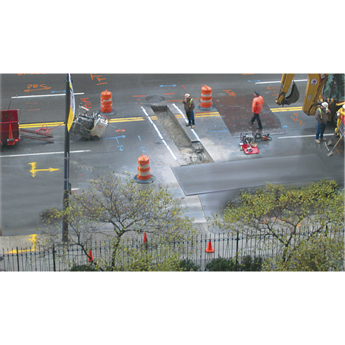 Industrial Quik-Mark Solvent-Based Inverted Marking Paint, 17 oz., Aerosol Can Oxymax Inc