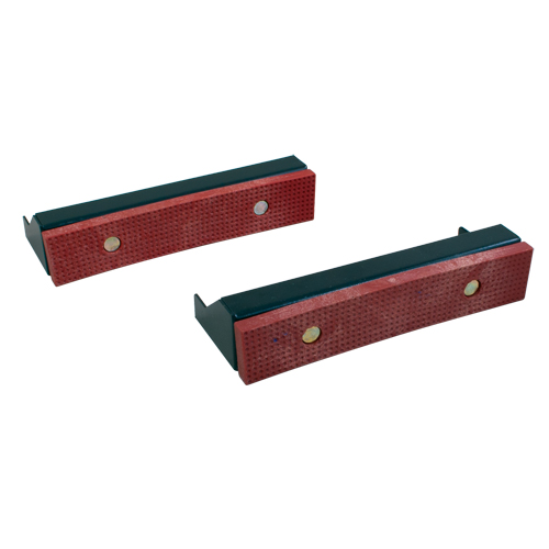 M&acirc;choires avec rev&ecirc;tements en fibre pour &eacute;tau Oxymax Inc