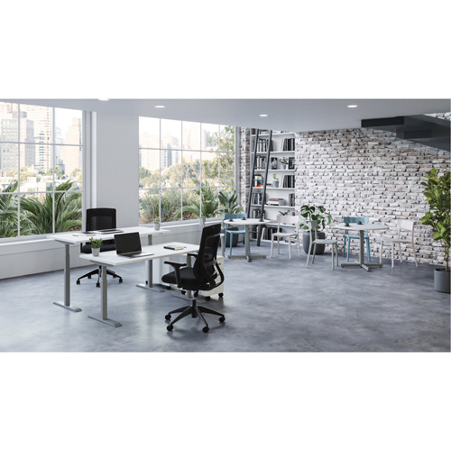 Newland Height-Adjustable Rectangular Table Oxymax Inc