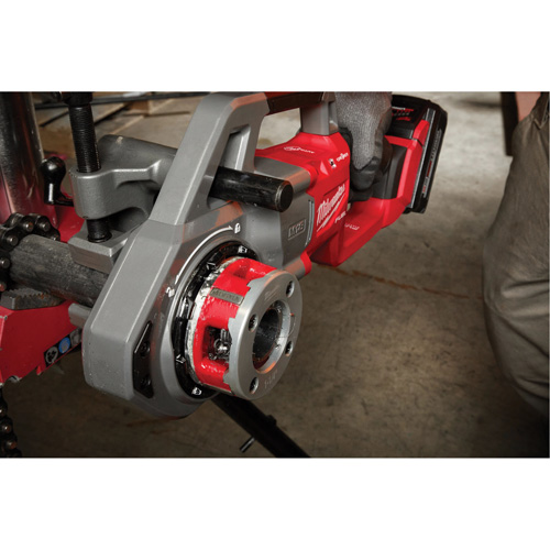 Fili&egrave;re &agrave; tuyau compacte M18 Fuel, Filetage de la tige 1-1/4" Oxymax Inc