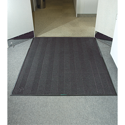 Tapis Waterhog Eco Elite, Essuie-pieds/grattoir, 6' x 8' x 3/8", Cendre grise Oxymax Inc