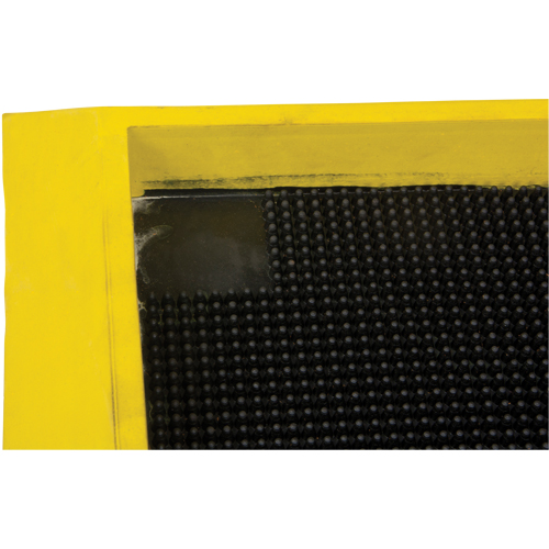 Foot Sanitizing Matting, Rubber, 2-2/3' W x 3-1/4' L x 2-1/2" Thick, Yellow Oxymax Inc