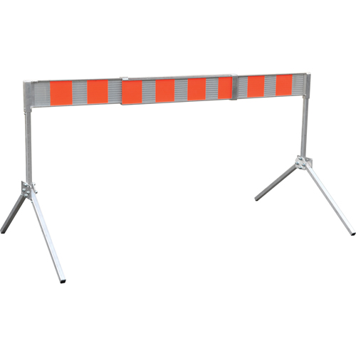 Barricade de rue, En A, 6' lo x 5-1/2" h, Orange/Blanc Oxymax Inc