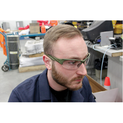 Lunettes de s&eacute;curit&eacute; s&eacute;rie Z2000, Lentille Transparent, Anti-&eacute;gratignures, R&eacute;pond ou surpasse la norme CSA Z94.3 Oxymax Inc