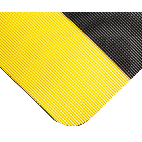 Tapis ondul&eacute; pour tableau de contr&ocirc;le no 702, 3' la x 20' lo, 1/4" &eacute;paisseur, Noir/Jaune, PVC Oxymax Inc