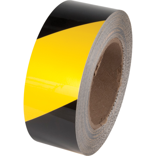 Ruban de marquage pour plancher Tuff Mark, 4" x 100', Polyester, Noir et jaune Oxymax Inc
