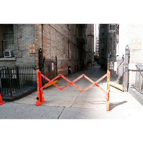 Multi-Gate Barricade, 43" H x 90" L, Orange Oxymax Inc