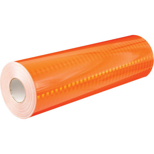 Feuille de rev&ecirc;tement de barricade prismatique de qualit&eacute; &agrave; haute intensit&eacute;, 2" la x 150' lo, 19 mils, Orange Oxymax Inc