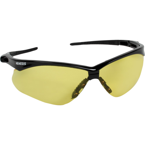 Lunettes de s&eacute;curit&eacute; Nemesis de Kleenguard, Lentille Ambr&eacute;e, ANSI Z87+/R&eacute;pond ou surpasse la norme CSA Z94.3 Oxymax Inc
