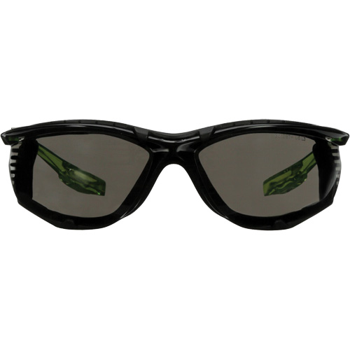 Lunettes de s&eacute;curit&eacute; de s&eacute;rie Solus CCS, Lentille Gris, Antibu&eacute;e/Anti-&eacute;gratignures, R&eacute;pond ou surpasse la norme CSA Z94.3 Oxymax Inc