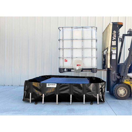 Berme de confinement des d&eacute;versements Ultra-IBC Berm, Capacit&eacute; 400 gal. US, 6' la x 6' lo x 18" h, Support en L Oxymax Inc