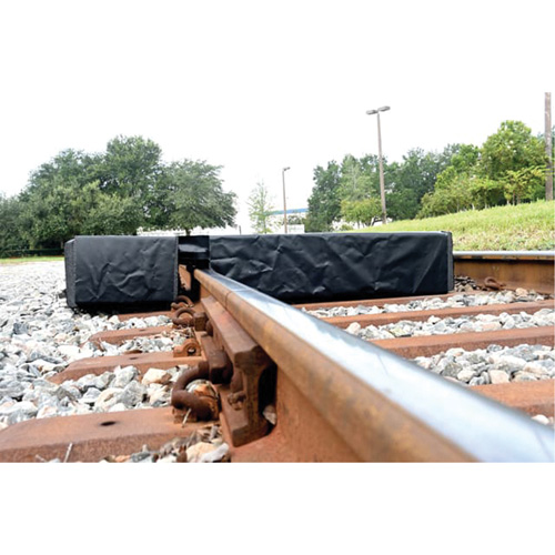 Berme Ultra-Track Berm, Capacit&eacute; 144 gal. US, 4' la x 6' lo x 12" h, Paroi en mousse Oxymax Inc