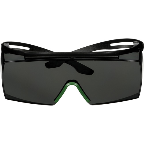Lunettes de s&eacute;curit&eacute; SecureFit s&eacute;rie 3700 SF3730AS-BLK, Lentille Gris/IR 3.0, Anti-&eacute;gratignures, ANSI Z87+/R&eacute;pond ou surpasse la norme CSA Z94.3 Oxymax Inc
