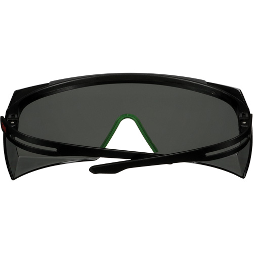 Lunettes de s&eacute;curit&eacute; SecureFit s&eacute;rie 3700 SF3730AS-BLK, Lentille Gris/IR 3.0, Anti-&eacute;gratignures, ANSI Z87+/R&eacute;pond ou surpasse la norme CSA Z94.3 Oxymax Inc