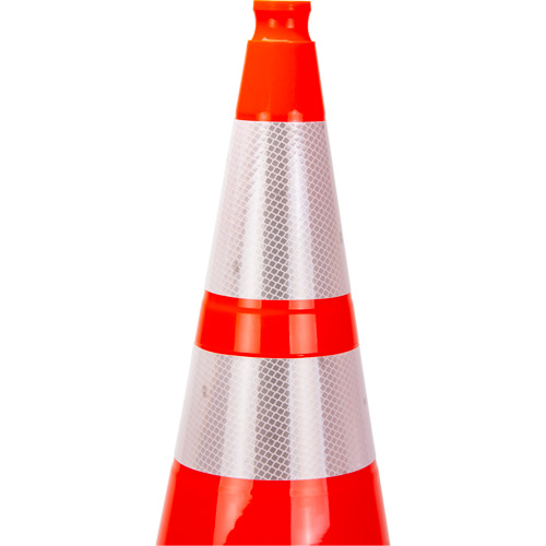 C&ocirc;ne de signalisation de premi&egrave;re qualit&eacute;, 28", Orange, Bande(s) r&eacute;fl&eacute;chissante(s) 4" & 6" Oxymax Inc