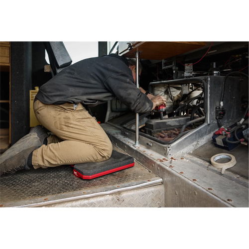 Packout Kneeling Pad, 18.7" L x 13.7" W, 2.2" Thick Oxymax Inc