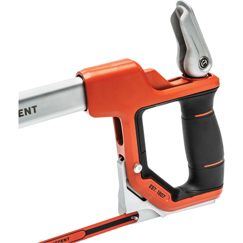 Scie &agrave; m&eacute;taux &agrave; tension rapide avec poign&eacute;e &agrave; double mat&eacute;riau, 12", Prise Ergonomique Oxymax Inc