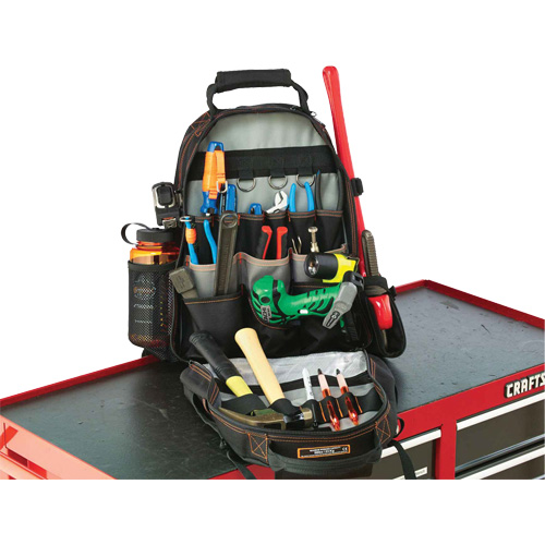 Sac &agrave; dos pour outils 5843 Arsenal, 13-1/2" lo x 8-1/2" la, Noir, Polyester Oxymax Inc