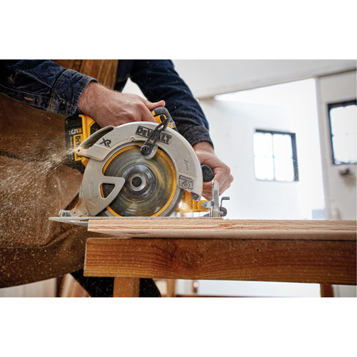 Max Cordless Circular Saw (Tool Only), 7-1/4", 20 V Oxymax Inc