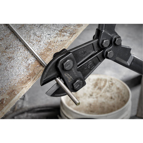 Bolt Cutter, 30" L, Flush Cut Oxymax Inc