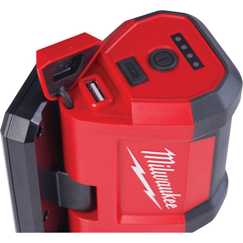 Projecteur &agrave; faisceau large pour entretien et r&eacute;paration avec chargeur USB M12 Rover, DEL, 700 lumens Oxymax Inc