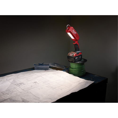 M18 Stick Light, Hook, Rechargeable, 300 Lumens Oxymax Inc