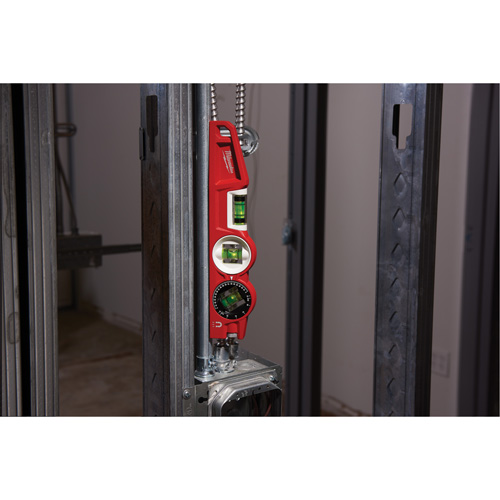 Niveau torpille moul&eacute; sous pression verrouillable avec fiole 360 degr&eacute;s, 10" lo, Aluminium, 3 fioles, Magn&eacute;tique Oxymax Inc