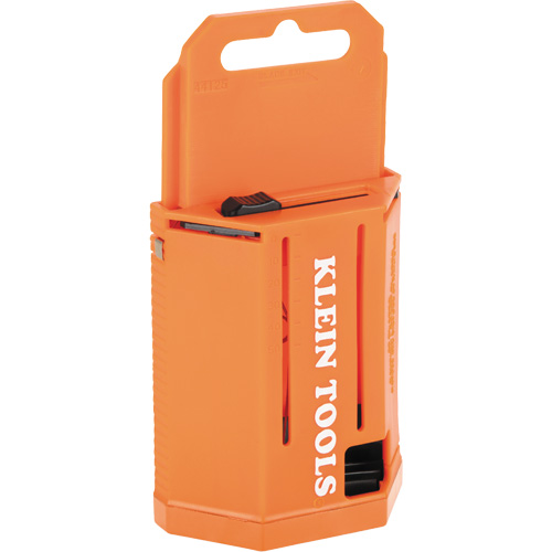 Utility Blade Dispenser with Blades, Single Style Oxymax Inc