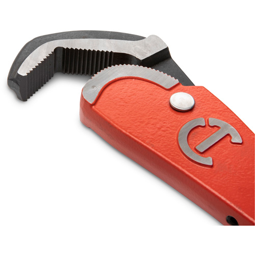 Self-Adjusting Steel Pipe Wrench, 2-1/2" Jaw Capacity, 16" Long, Powder Coated Finish, Non-Ergonomic Handle Oxymax Inc