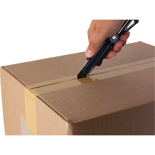 18mm Professional Knife with Ratchet, Stainless Steel, Heavy-Duty, Plastic Handle Oxymax Inc