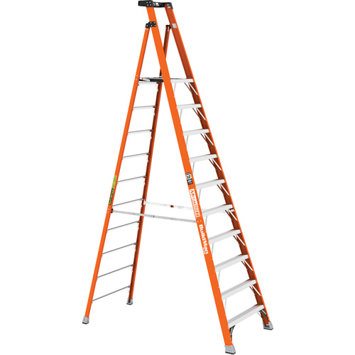 Escabeau avec plateforme Safespace, 10', Cap. De 300 lb Oxymax Inc