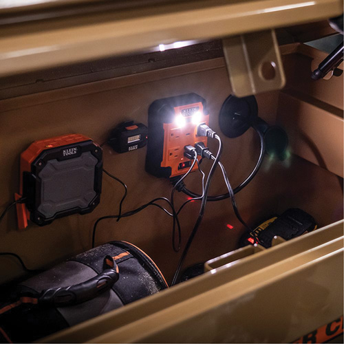 Powerbox 1 Magnetic Power Strip, 4 Outlet(s), 5', 120 V Oxymax Inc