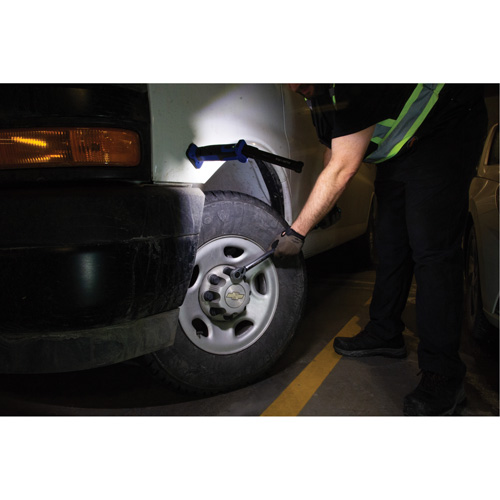 Foldable/Twist Work Light, Magnetic, Rechargeable, 350 Lumens Oxymax Inc