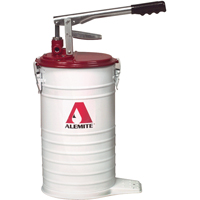 Pompes pour lubrification manuelle - Pompes élévatoires débit-volume, Fonte ductile, 1 oz/course, Pour barils de 5 gal. AA699 | Oxymax Inc